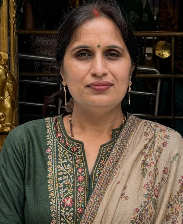 Dr. Rekha Tiwari - Founder Anand Sewa Sansthan Lucknow
